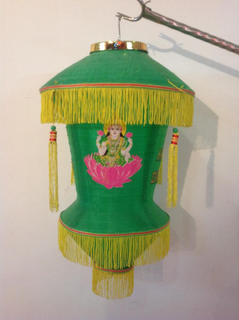 喜庆绸布钢丝广告灯笼