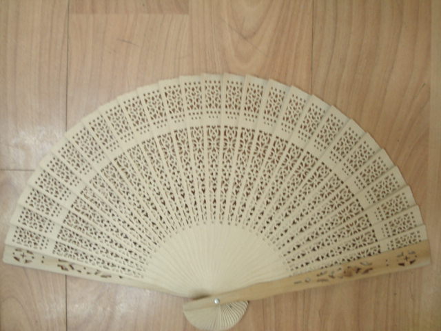 特价工艺扇木头扇香木扇礼品清香扑鼻禾木扇带礼品盒需