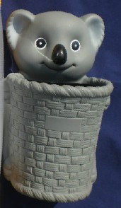 tree bear storage tube， toothpaste toothbrush holder， cartoon pen container