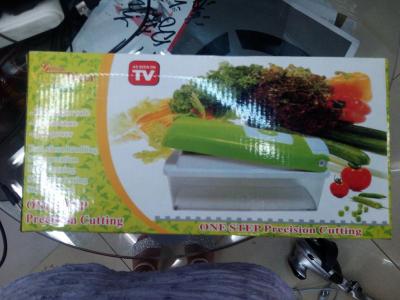 Genuine household products at affordable prices, excellent quality and convenient to carry the latest vegetable cutter