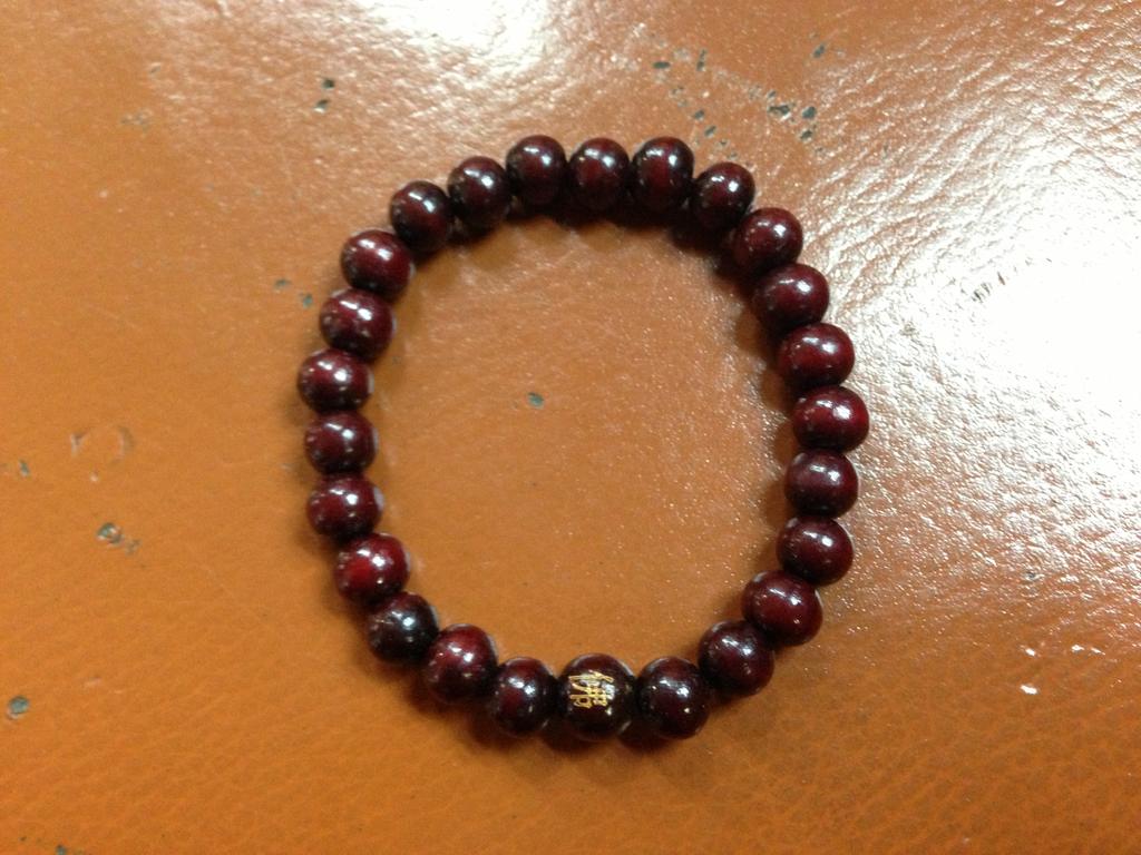 仿红檀金字手链