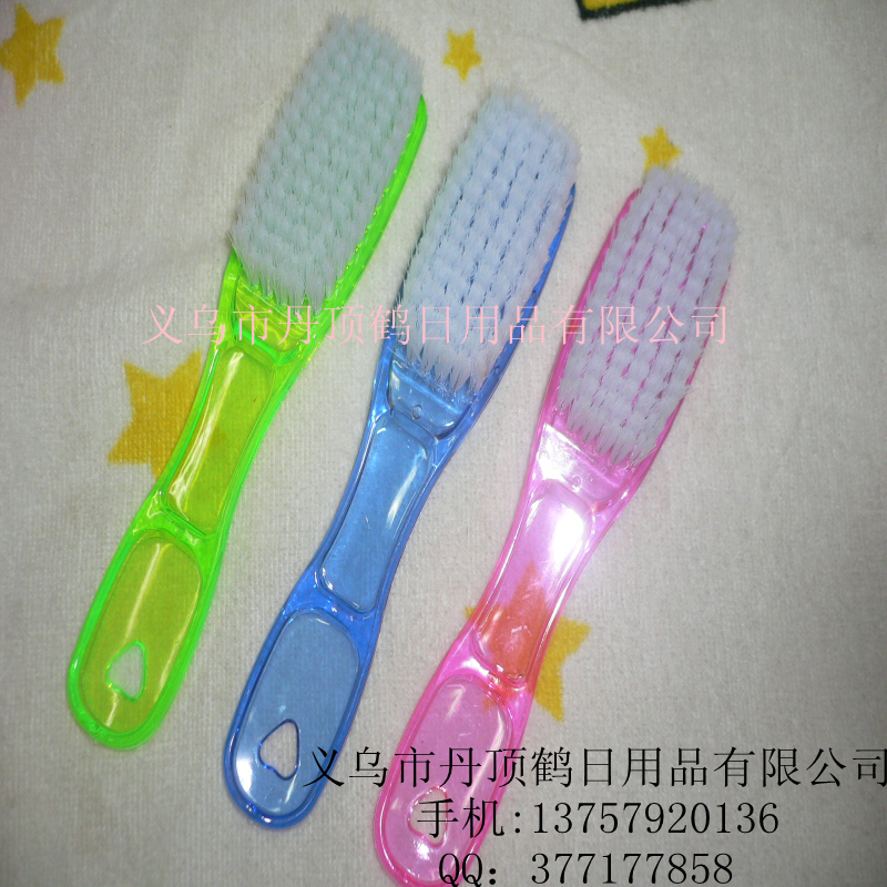 供应洗鞋刷 义乌小商品 热卖商品 塑料衣刷