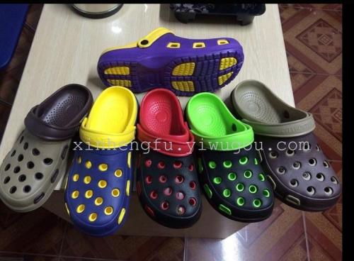 Factory Direct Sales Popular Garden Slippers Two-Tone Hole Slippers Beach Shoes