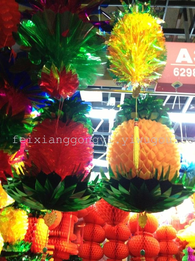 塑料灯笼和水晶灯笼