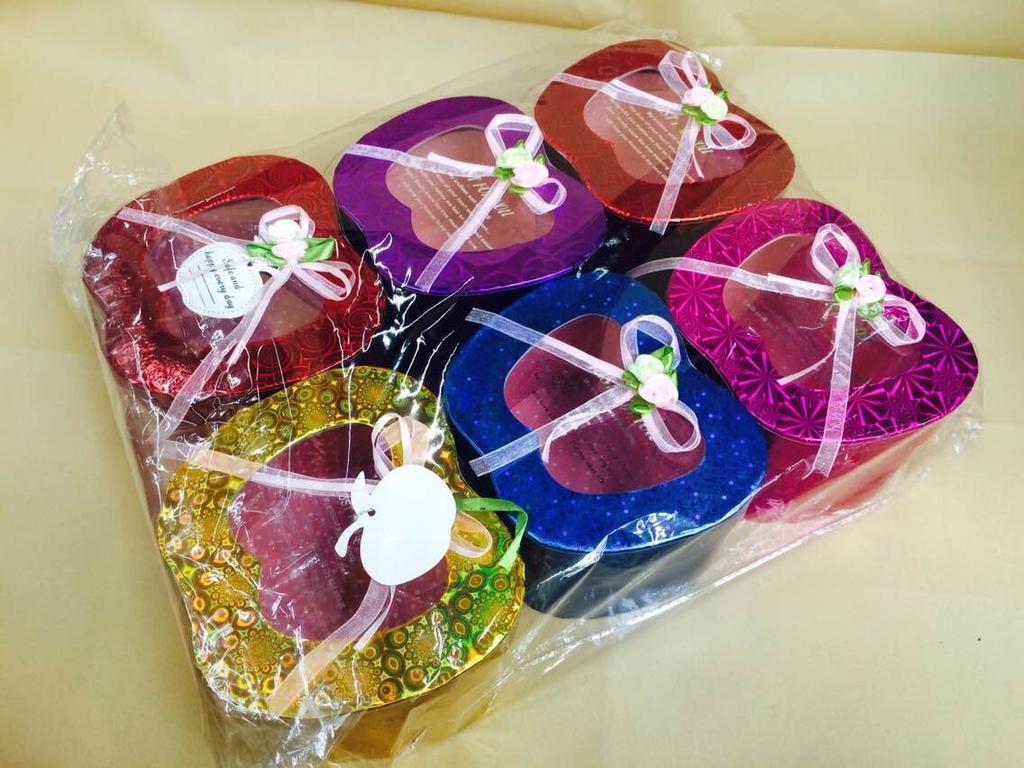 classic apple shaped christmas apple box candy box
