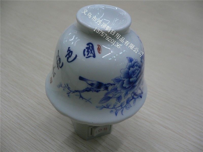 陶瓷小夜灯 小夜灯批发  卡通小夜灯（花色混）