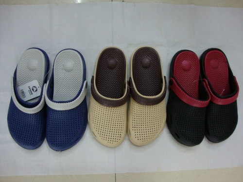 Factory Direct Sales New Two-Tone Garden Slippers Hole Slippers Beach Slippers