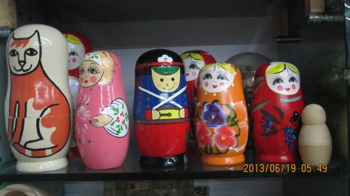 wood products， matryoshka doll， wooden ball， wooden ring， wooden buttons