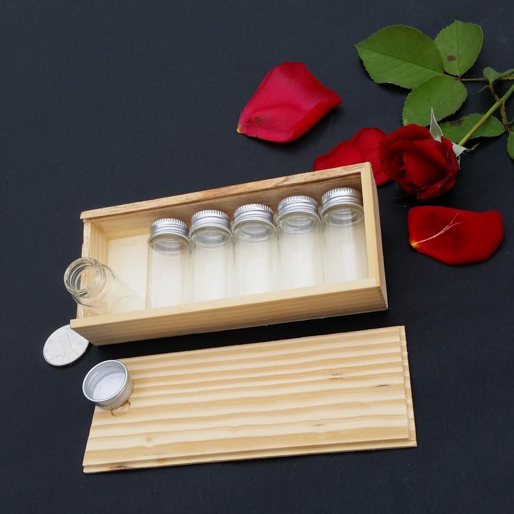 1374不印字木盒 玻璃瓶 沉香瓶   22*50铝盖+木盒