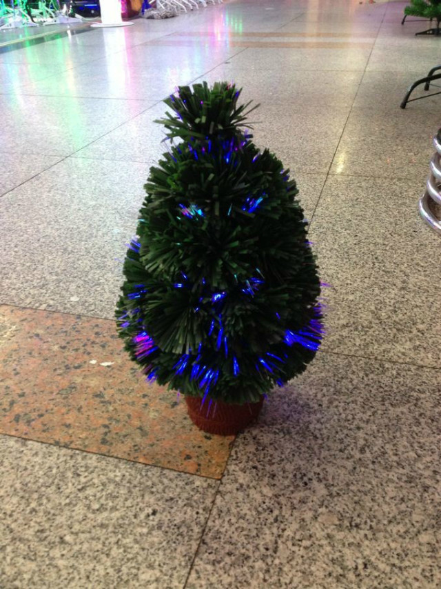 30公分3节电池光纤圣诞树