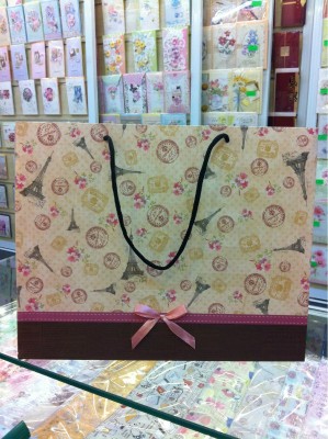 New Ek Cute Beard Big Dot Handbag Colorful Floral Gift Packaging Bag