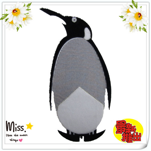 Yiwu Shopping Accessories Hot Stamping Popular Hot Stamping Cartoon Penguin Custom Bath Towel/Pillow/Bag/Sofa Cushion