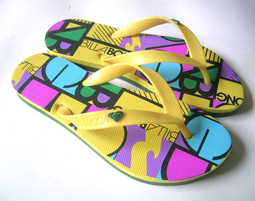 New Flip-Flops Beach Shoes Flat Heel Thin Bottom Flip-Flops Factory Direct Sales