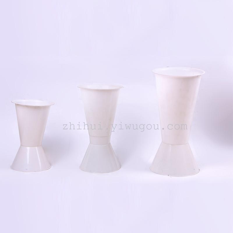 厂家直销白色塑料鲜花筒 插花筒花店必备用品
