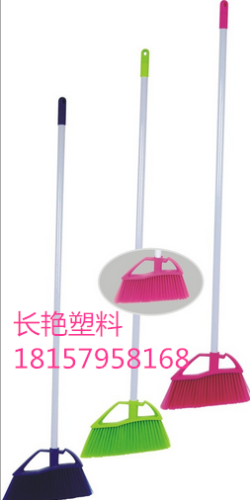 sell plastic brooms， plastic brooms， plastic products， indoor and outdoor cleaning experts 719