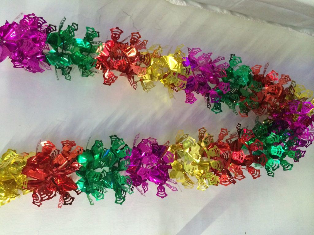 厂家直供爱心毛条拉花彩带彩条婚房布置装饰品圣诞节气氛布置拉花-阿里巴巴