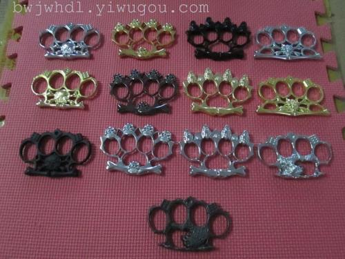 wholesale， retail and jinhua versions all have four finger buckles， finger tiger， iron lotus