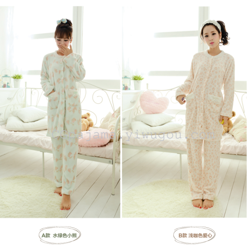 Winter Women‘s Warm Flannel Pajamas Set Lengthened Top Button Cartoon round Neck Homewear 