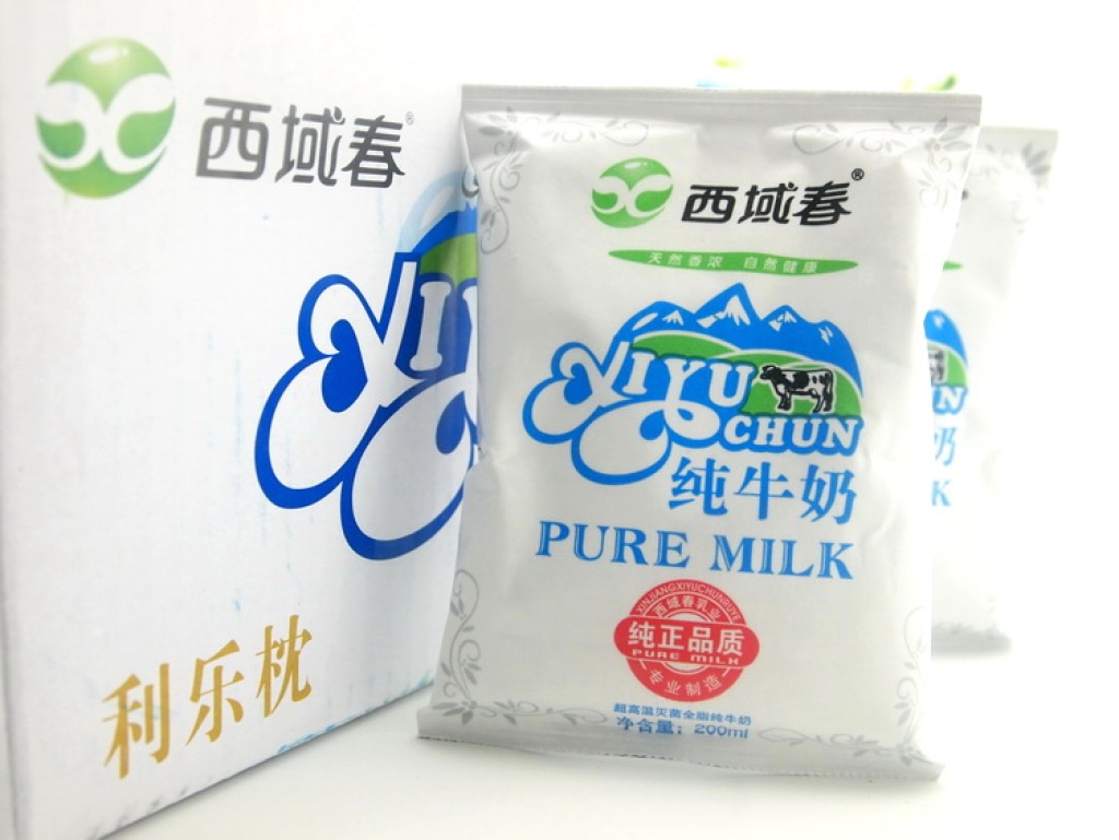 西域春袋装纯牛奶,24小包一箱
