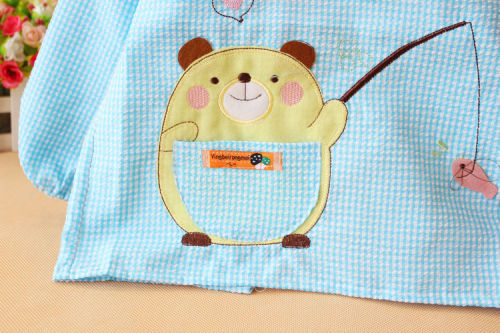 embroidered children‘s waterproof coverall baby bubble bib apron