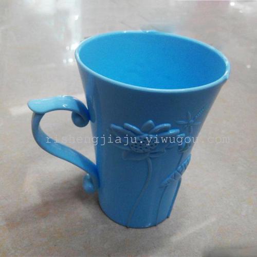 plastic carved lotus cup with handle high-end mouthwash cup rs-200007