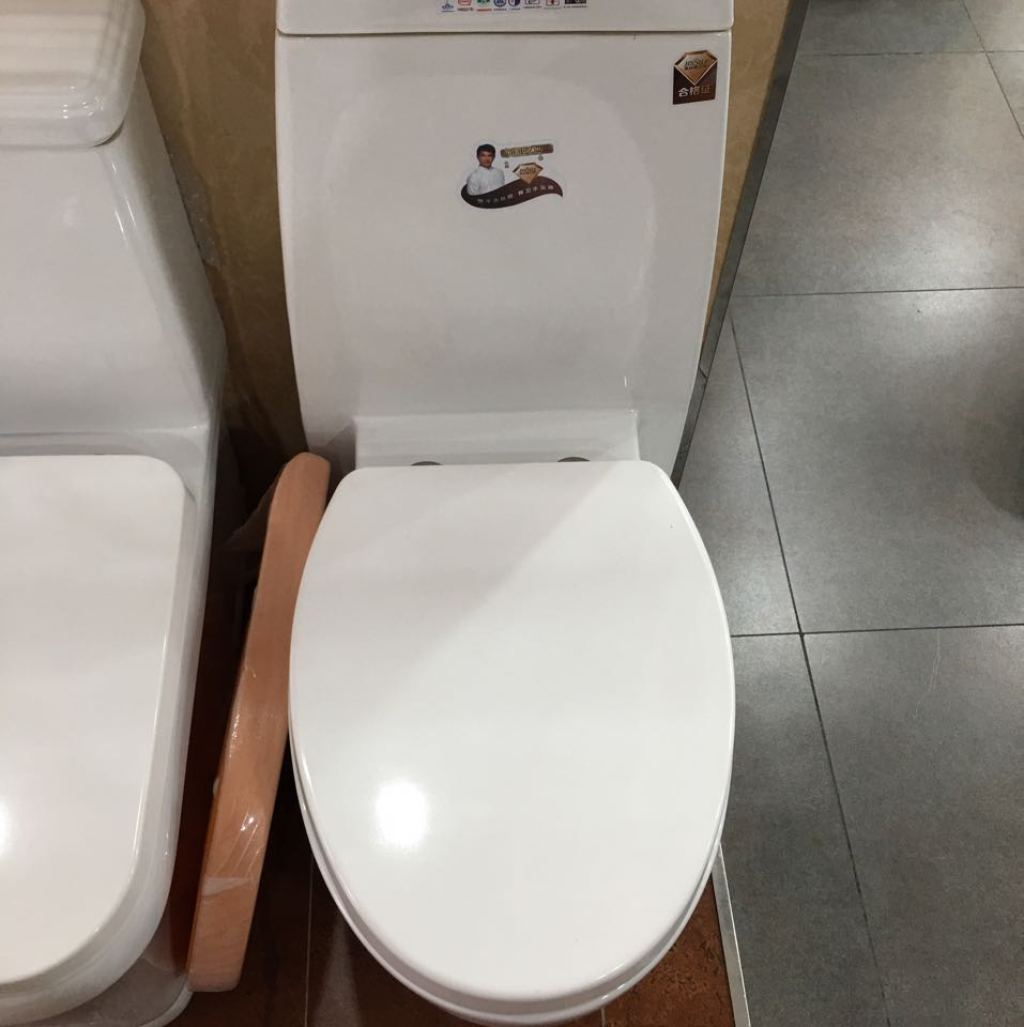 马桶图片