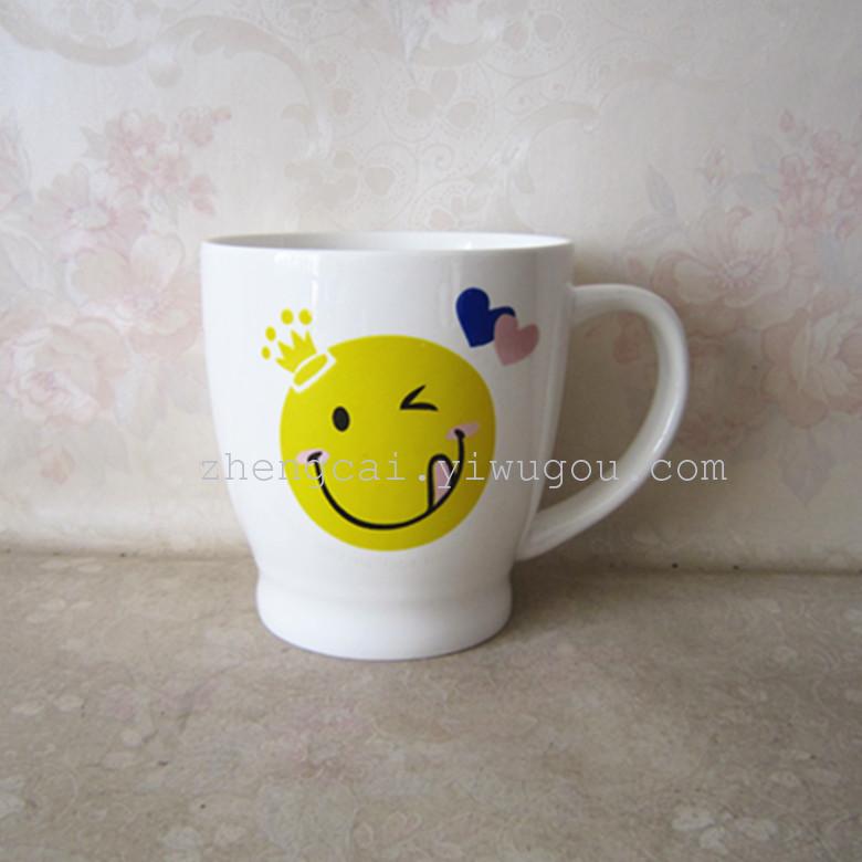 【批发供应】1612新款白瓷烤花杯  卡通笑脸杯子