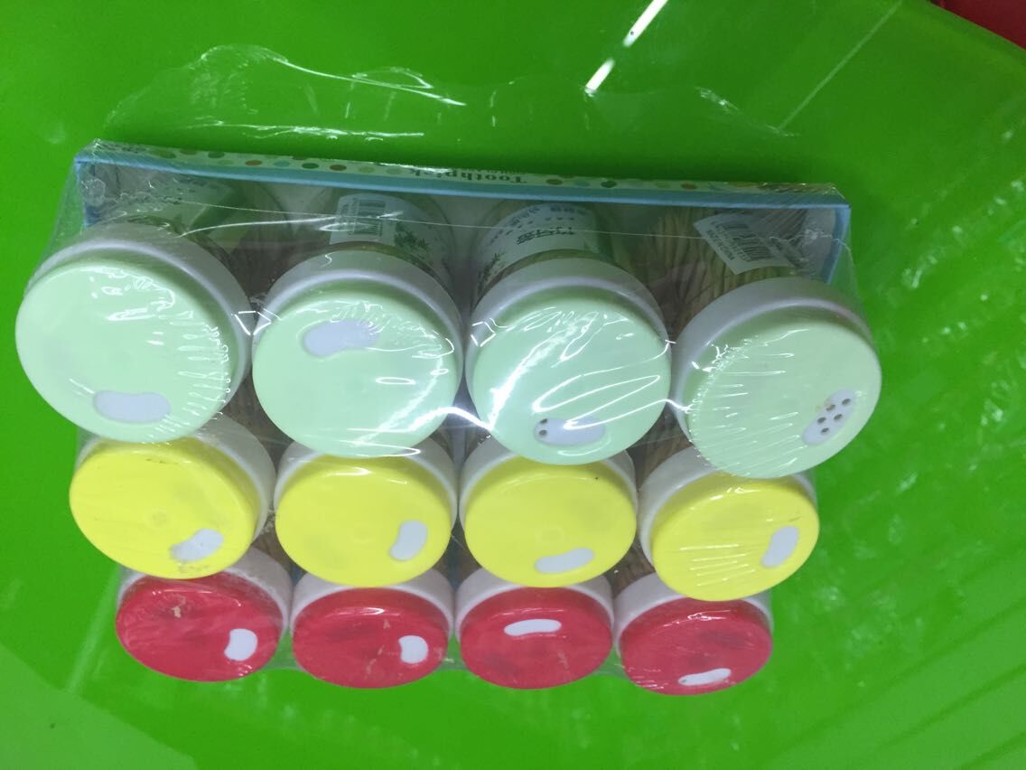 400支大头瓶牙签。360个一箱