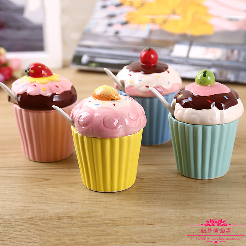 外贸冰淇淋蛋糕风手绘浮雕陶瓷鸡蛋托调味罐