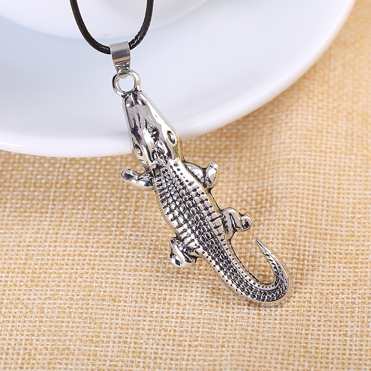 复古合金大鳄鱼项链吊坠情侣挂件长毛衣链孟宇饰品