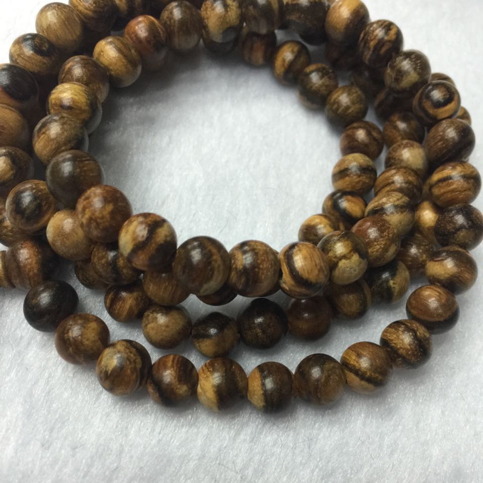 8厘花奇楠木108粒