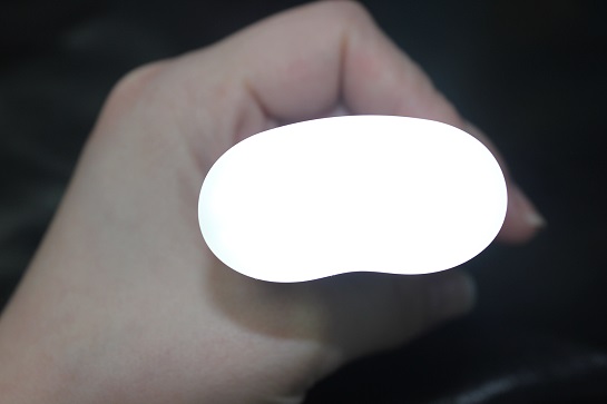 两节变色龙移动电源 带LED手电 多种手机配件