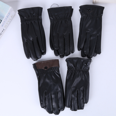 Imitation leather gloves with warm gloves and thick warm short gloves.