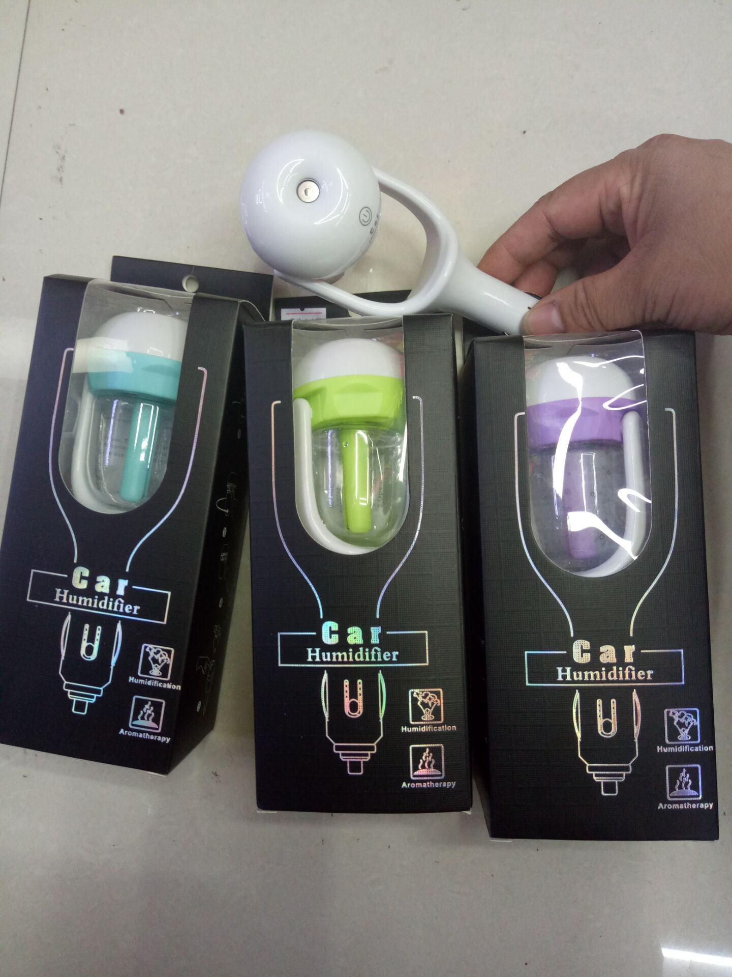 车用迷你雾化小型香薰净化器车载点烟器i空气增加湿器