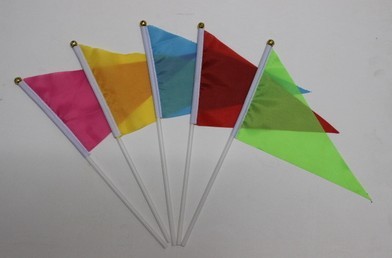 Dancing Triangle Small Colorful Flags， patterns Can Be Customized