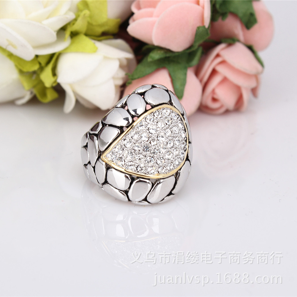 欧韩版大气上档次戒指，异形水滴款