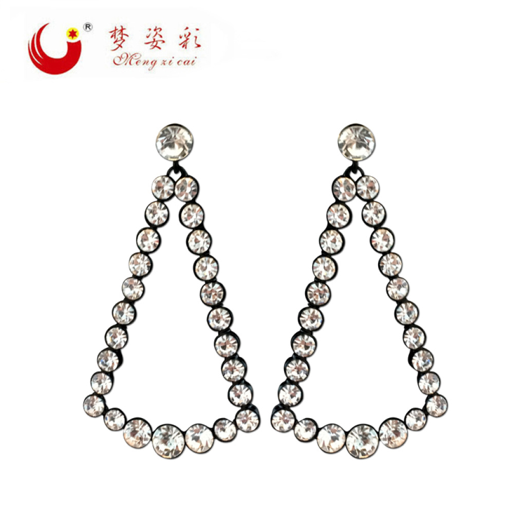 european and american high-end fashion earrings with diamond