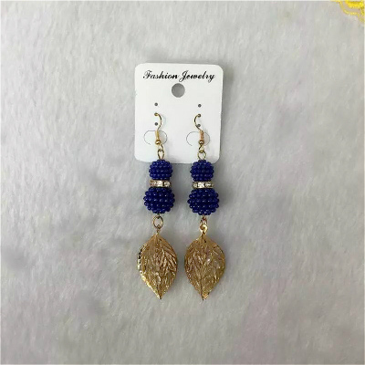 The trend of leaf shaped iron rings Yang Meiqiu lovely lady Earrings