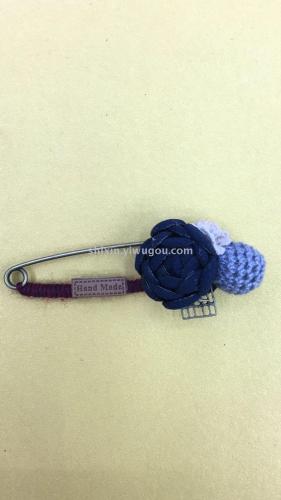 korean fabric brooch， pin， corsage
