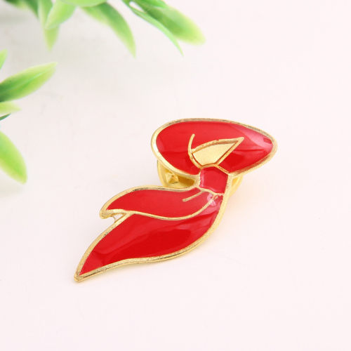 Pin Iron Drop Plastic Young Pioneers Red Scarf Badge Free Shipping Red Ribbon Badge Team Logo