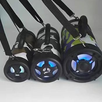 M05双喇叭2边带七彩闪灯手提蓝牙音响带背带