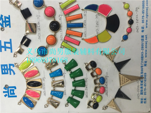 clothing accessories luggage accessories factory direct sales clothes chain decoration zone 3 spot new color custom buttons