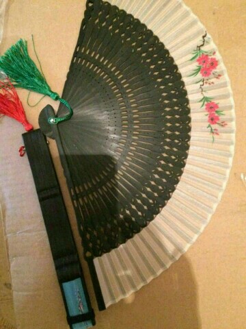 高档真丝手绘女扇