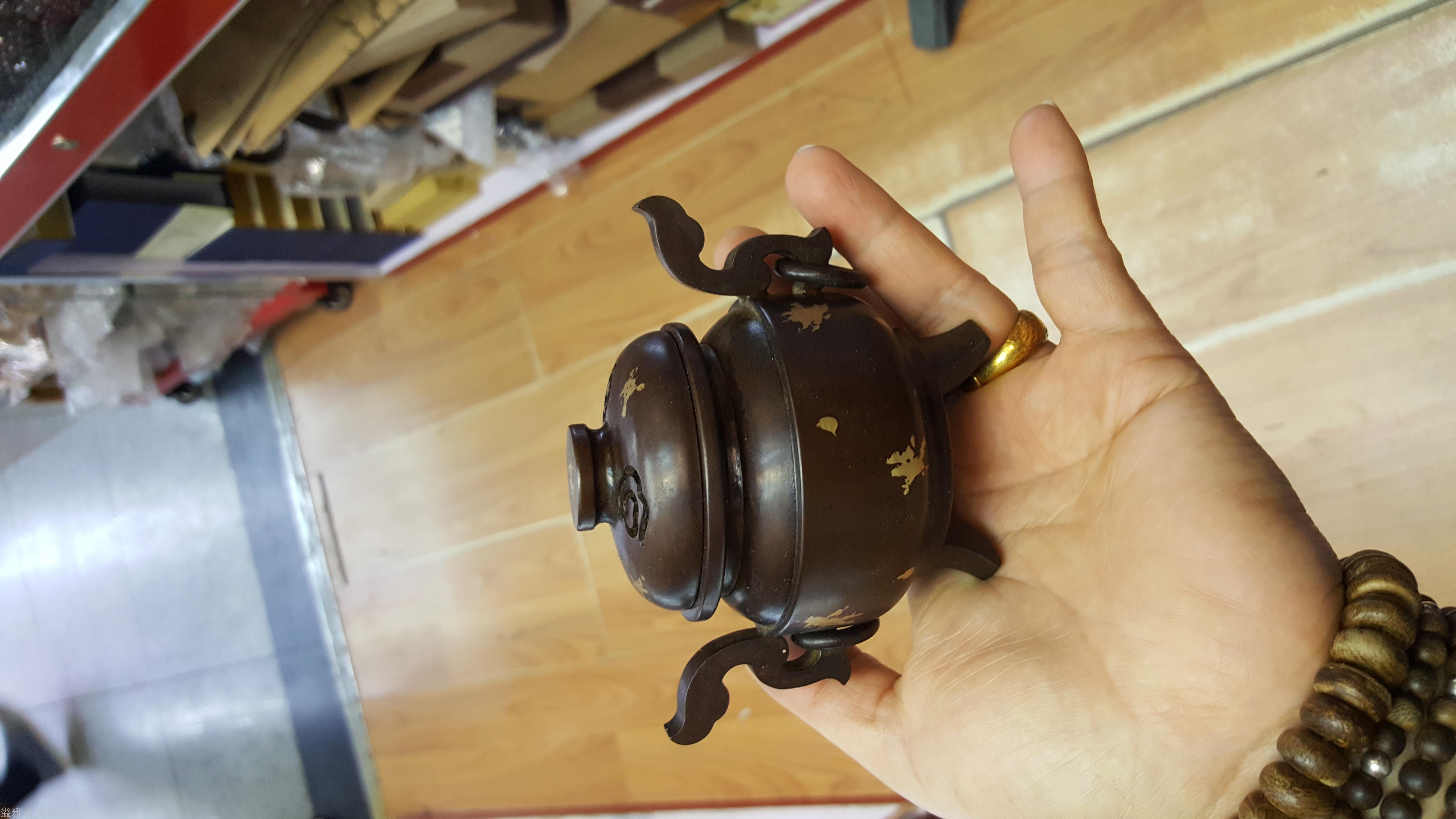 铜香炉盘香，卧香，铜铜