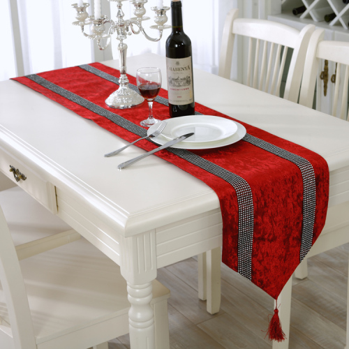New House New Double Diamond Striped Table Runner European Fashion Stylish and Personalized Modern Table Mat Diamond-Embedded Tablecloth Noble Luxury