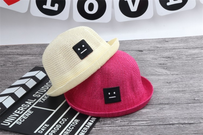 帽子批发 男女童外出圆顶贴布机器人小礼帽 潮