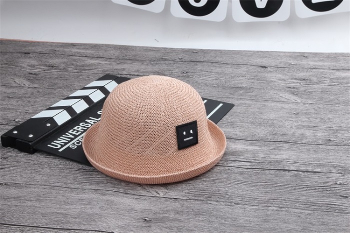 帽子批发 男女童外出圆顶贴布机器人小礼帽 潮