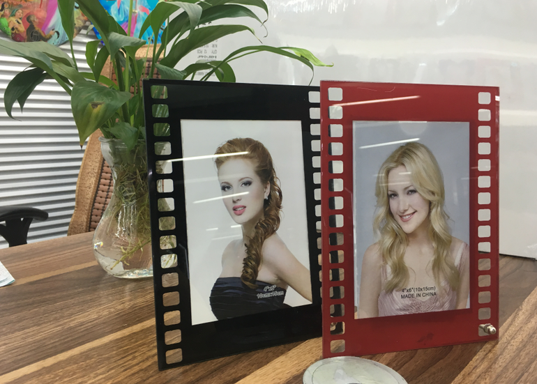 产品名称：相框.玻璃相框，婚纱摆台