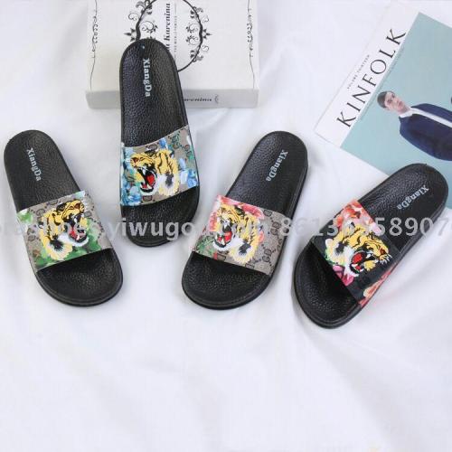 Summer New Slippers Black Background with Print One-Word Slippers 