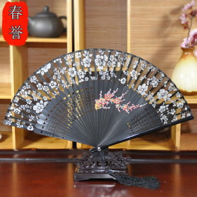 High-grade Chinese wind hand-painted silk fan and wind folding fan bamboofolding fan wholesale cherry blossom fan